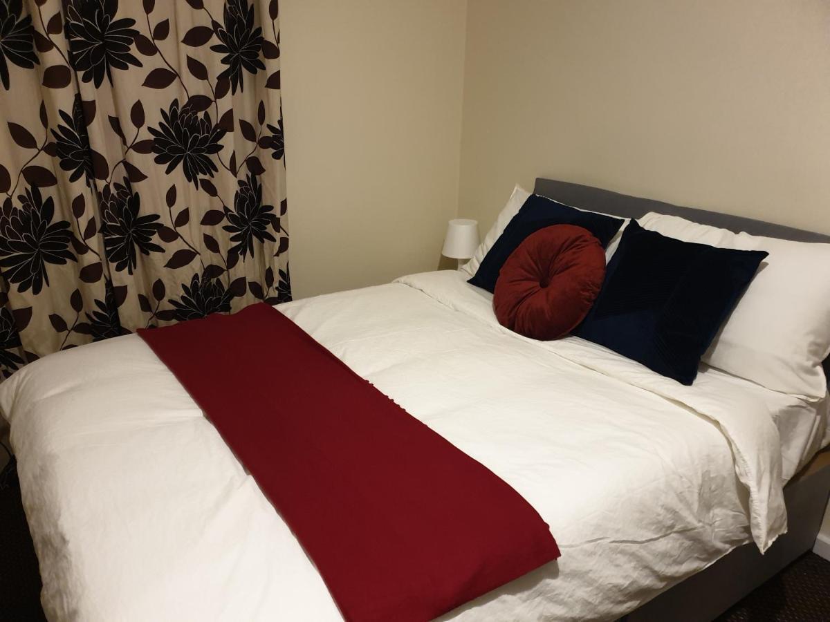 2 Bedroom Lovely Apartment In Woolwich London Exterior photo